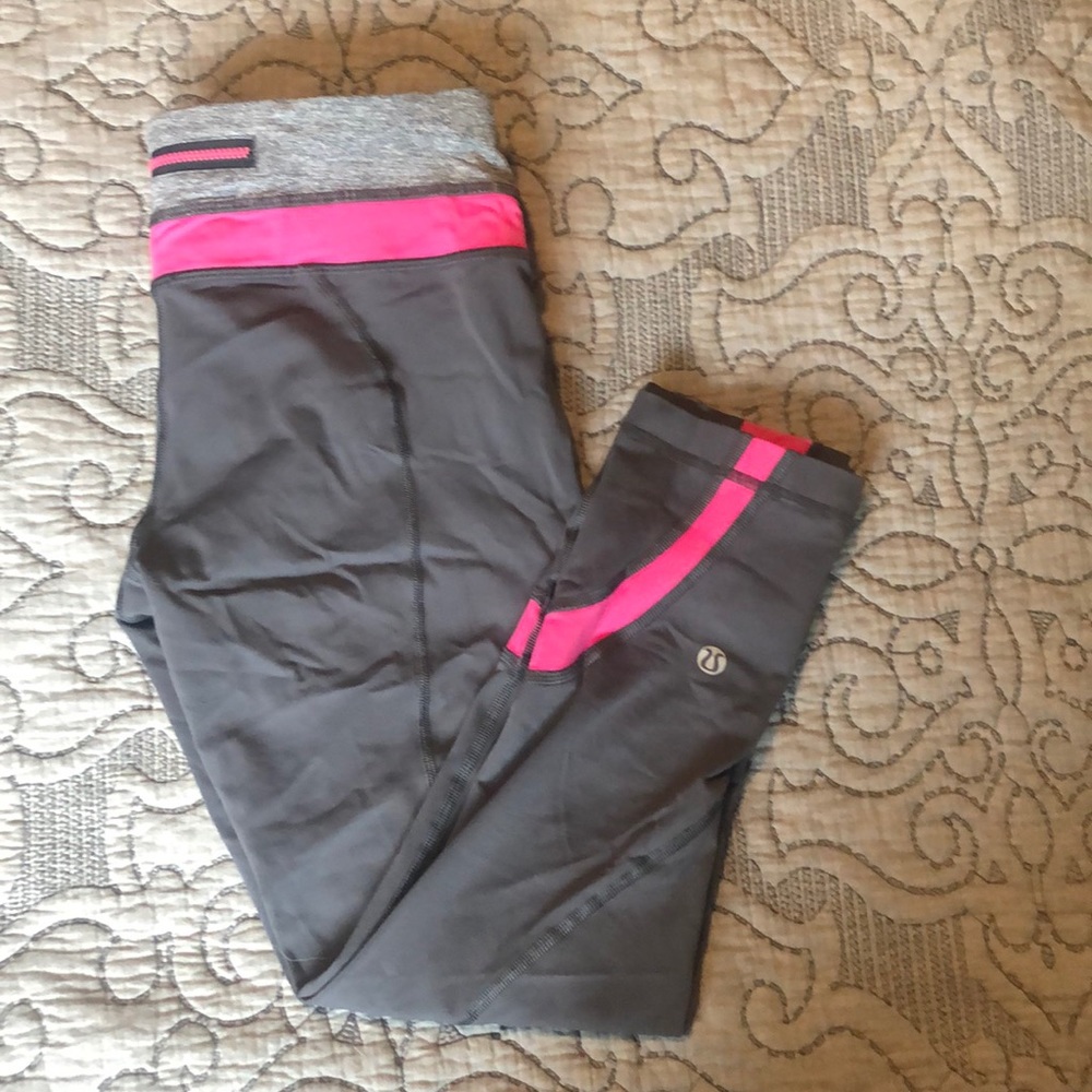 Lululemon run inspire crop